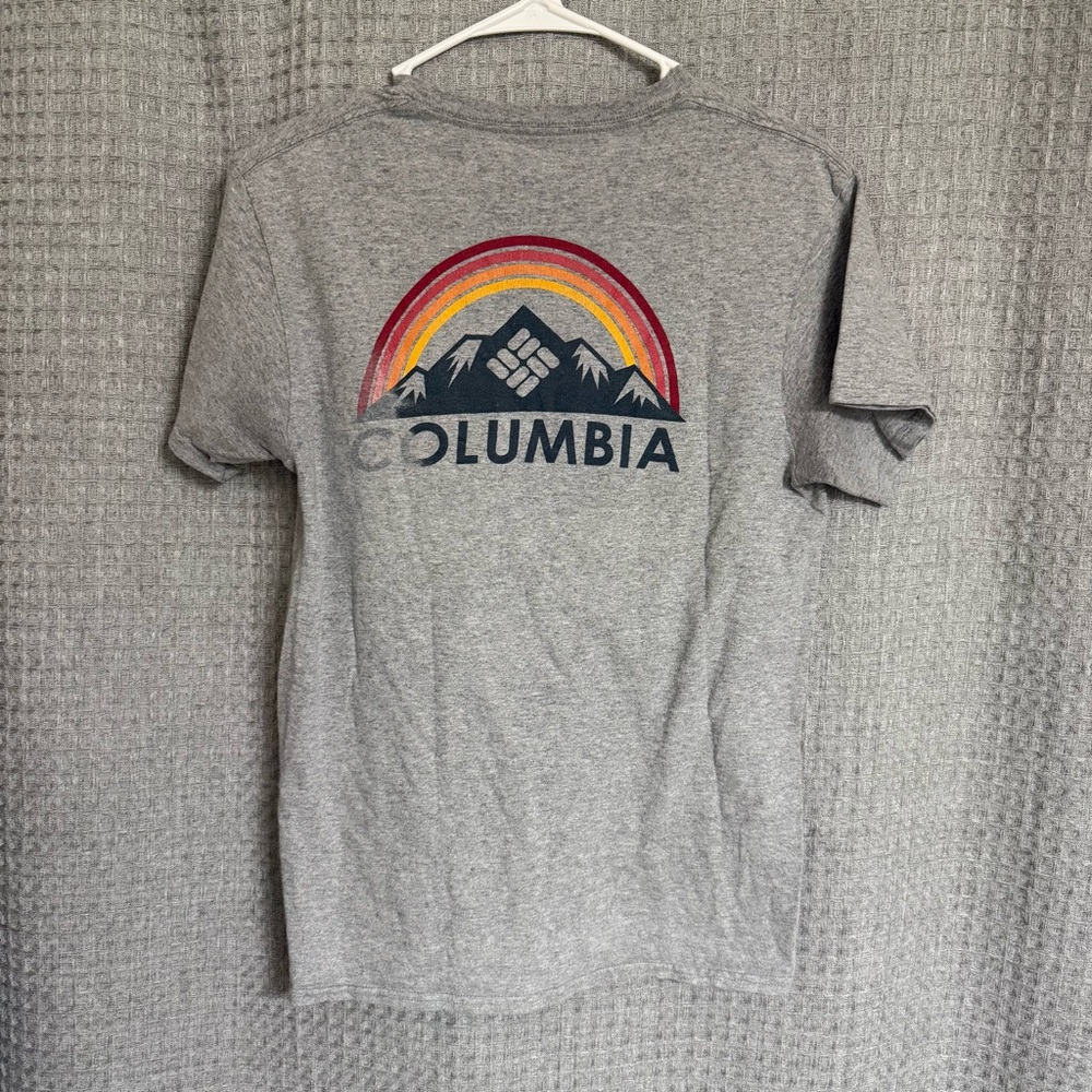 Columbia Gray Mountain Graphic Tee